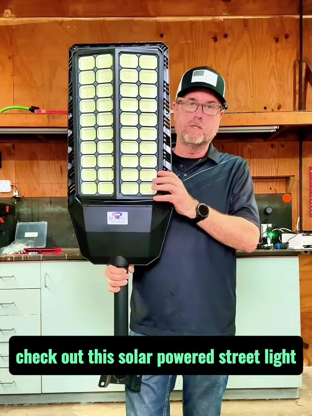 Ultra -Large Solar Street Lights Outdoor Solar Parking Lot Lights, Dusk To Dawn, High Lumens IP67 Waterproof Solar Security Flood Lights Motion Sensor With Remote Control