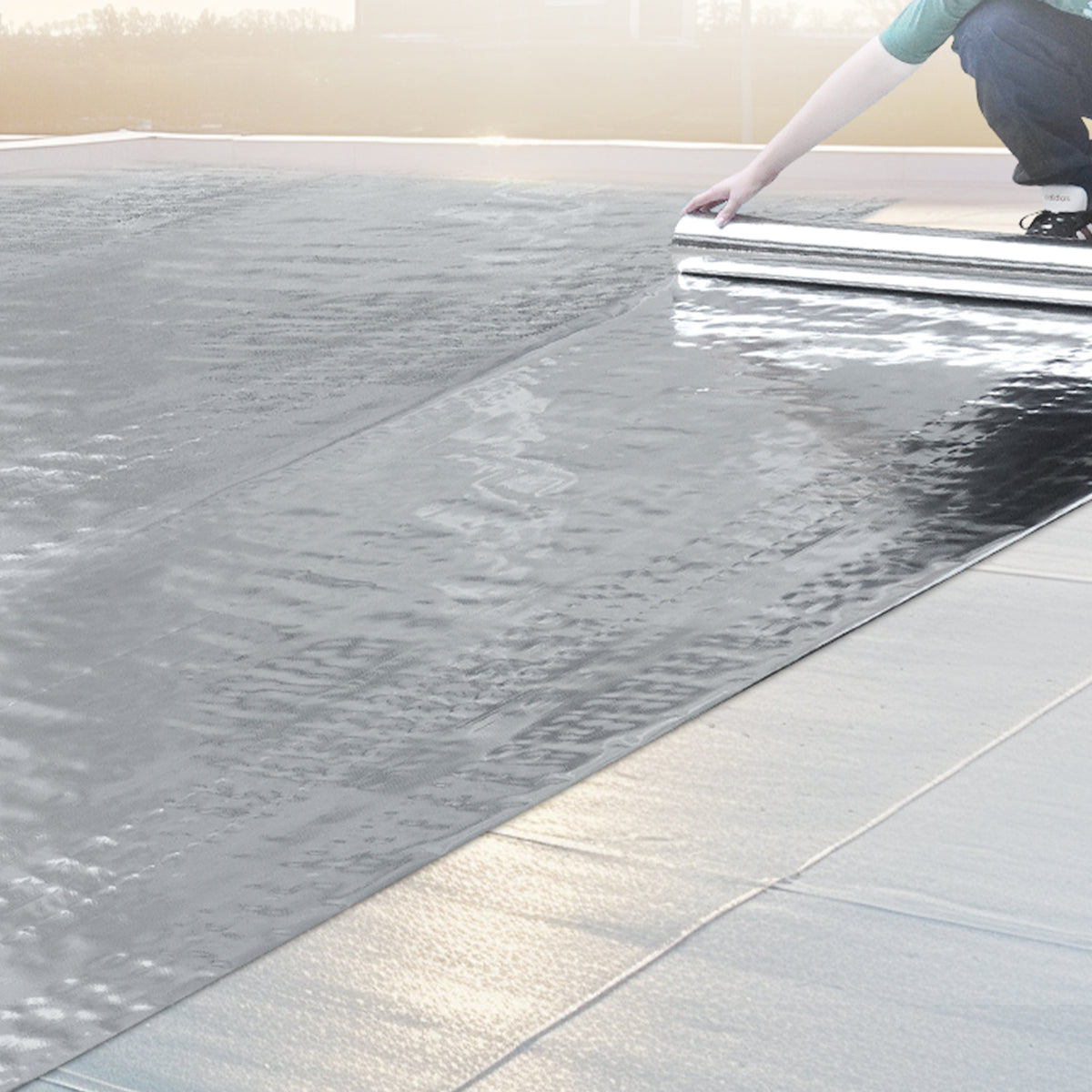 VEVOR Double Reflective Insulation Roll Woven Fabric Radiant Barrier 3000 in x 48 in x 6.5 mil