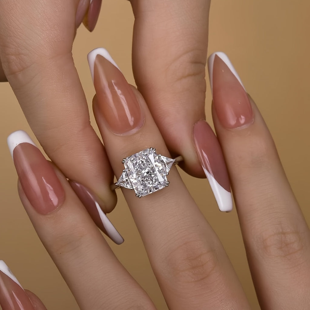 Moissanite Engagement Ring - 3 Carat Single Stone, 925 Silver Inlaid with Synthetic December Birthstone, Suitable for Christmas, Wedding, Banquet, Festival, Holiday Style, Plated Jewelry Suitable for Anniversary, Christmas, Mother's Day Gift