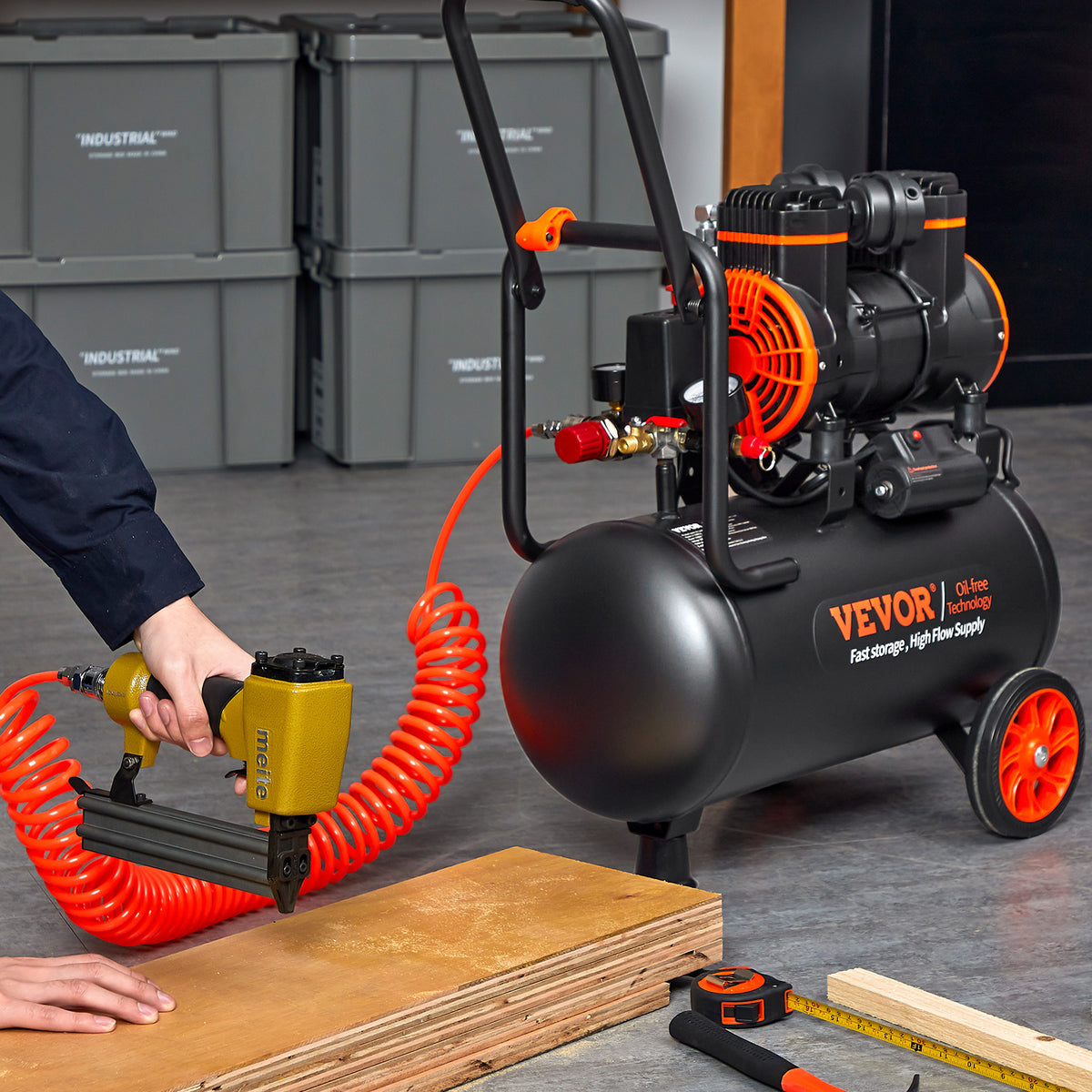 VEVOR 6.3 Gallon Air Compressor, 2 HP 3.35 CFM90PSI Oil Free Air Compressor Tank & Max. 116PSI Pressure, 70 dB Ultra Quiet Compressor for Auto Repair, Tire Inflation, Spray Painting, Woodwork Nailing