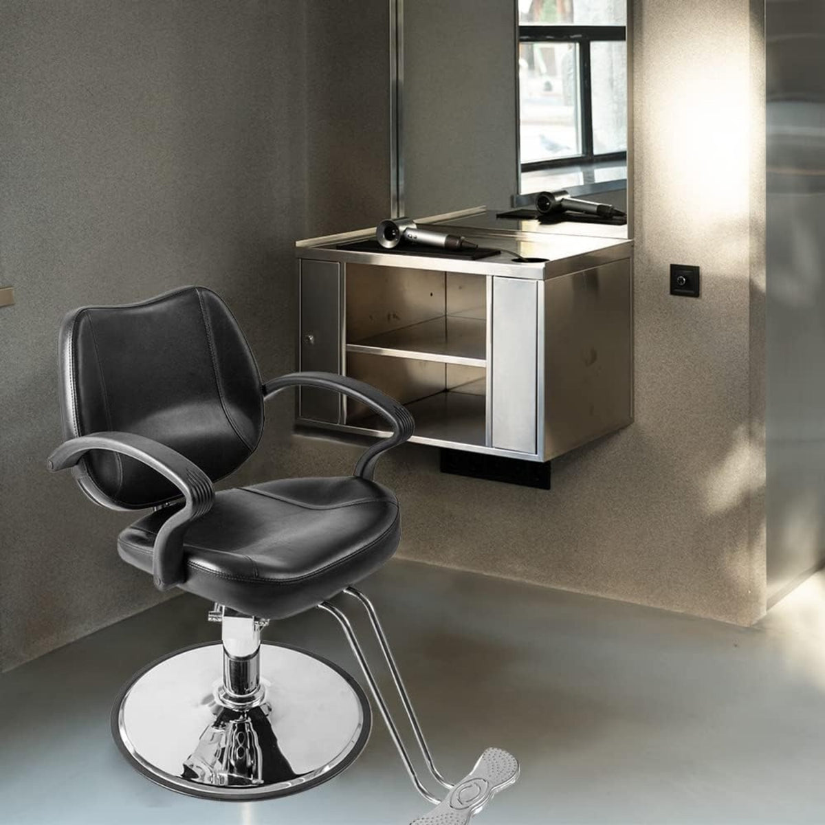 High-Quality Hydraulic Barber Chair with a 6-Inch Adjustable Seat Height, 360-Degree Rotating Salon Chair, Capable of Supporting Up to 330 Pounds, Suitable for Male And Female Hairstylists, Heavy-Duty Hydraulic Salon Chair in Black
