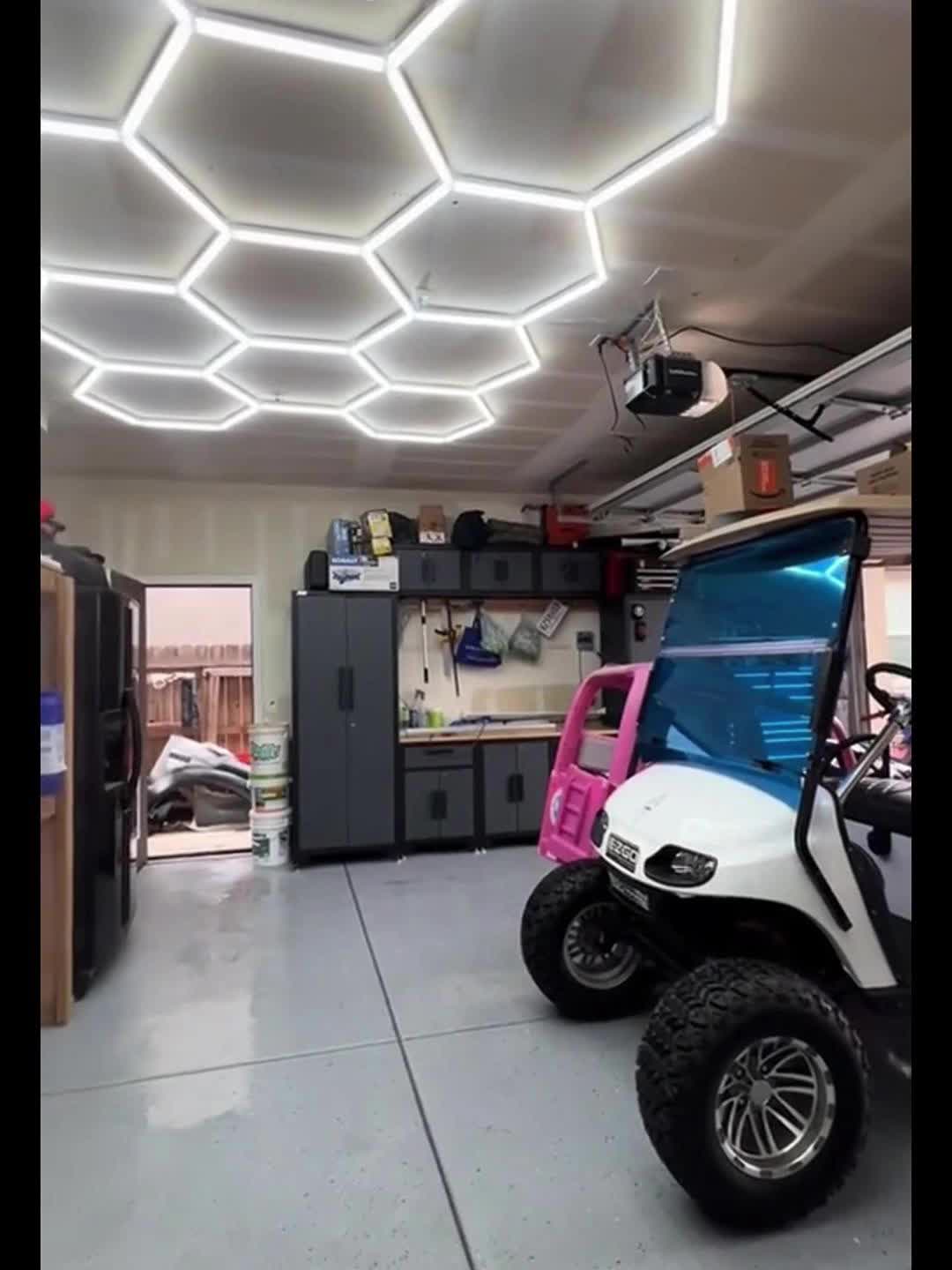 Hexagon LED Lights, 581W 58100LM 22 Grids Ultra Bright Daylight White Easy DIY Install Workshop & Garage Lighting, Durable, Gen 2 Bright Lighting