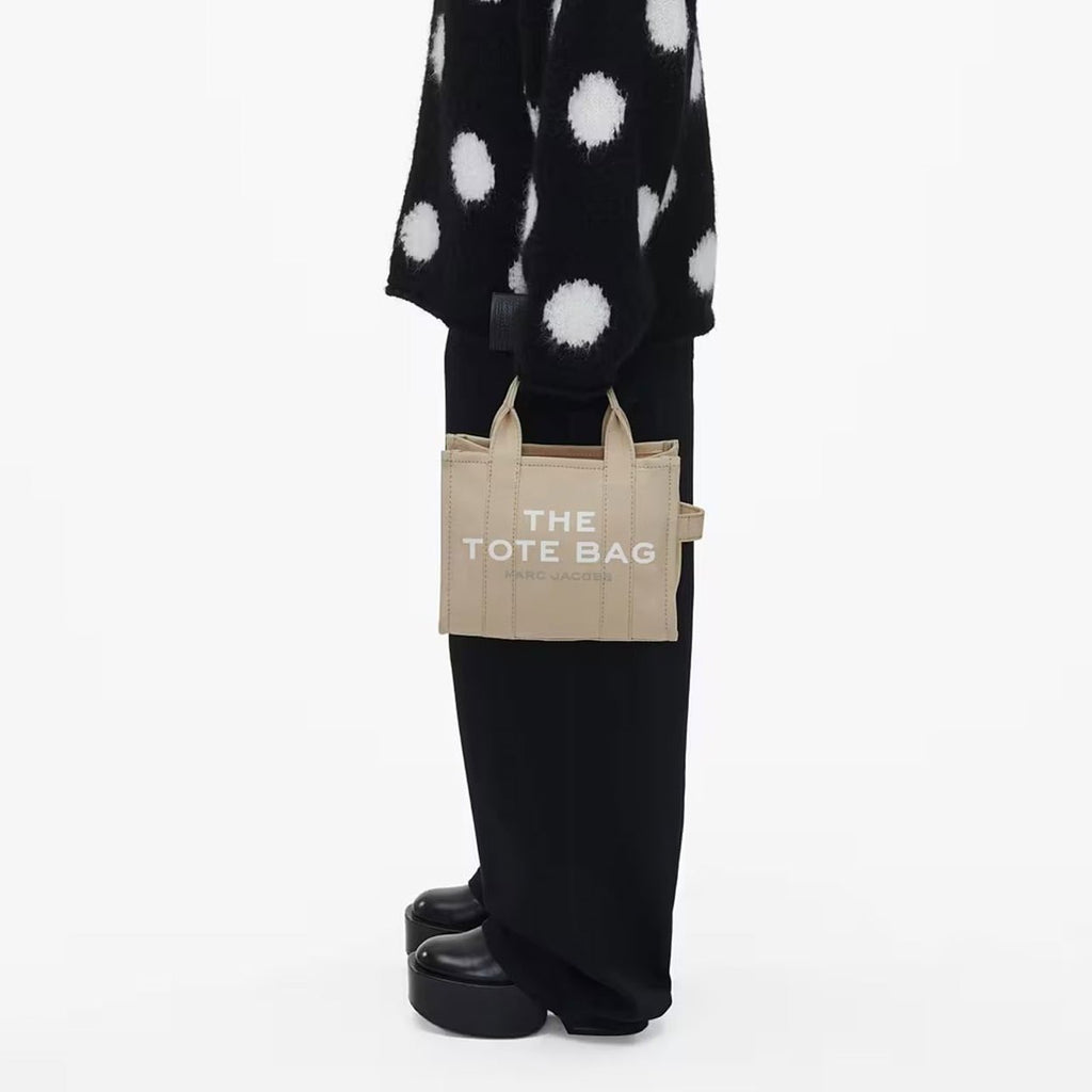 MARC JACOBS - Women The Small Tote Bag M0016493-001