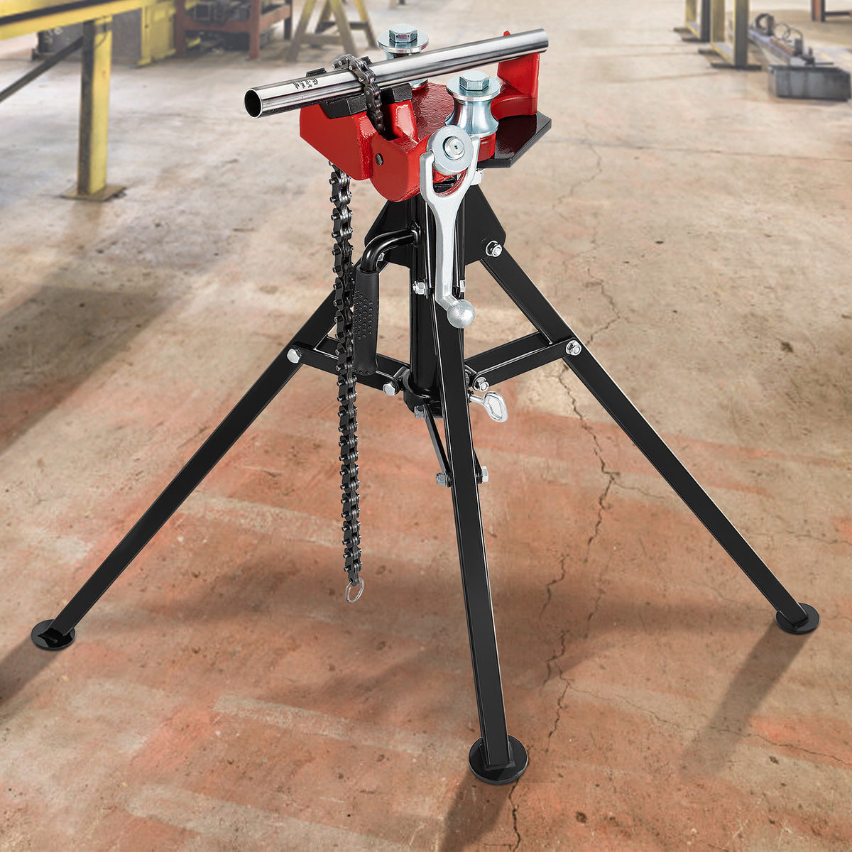 VEVOR Tripod Pipe Chain Vise, 1/8\"-5\" Pipe Capacity, 36.4“ Length Chain Vise Stand with Portable Folding Steel Legs, for Grabbing, Supporting and Bending Pipes in Factory, Workshop and Home